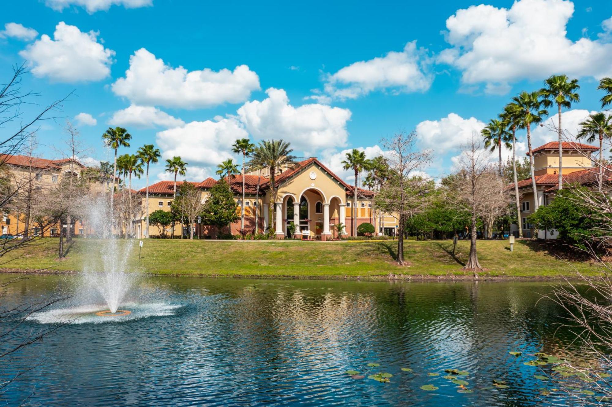 The Berkley, Orlando 4* Four Corners